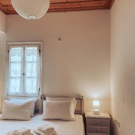 Secluded 3 Bedroom House 5 Mins From Kapsali * Kýthira