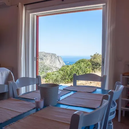 Сasa de vacaciones Secluded 3 Bedroom House 5 Mins From Kapsali Kýthira