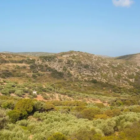 Secluded 3 Bedroom House 5 Mins From Kapsali